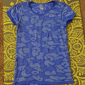 Seamless Nike top